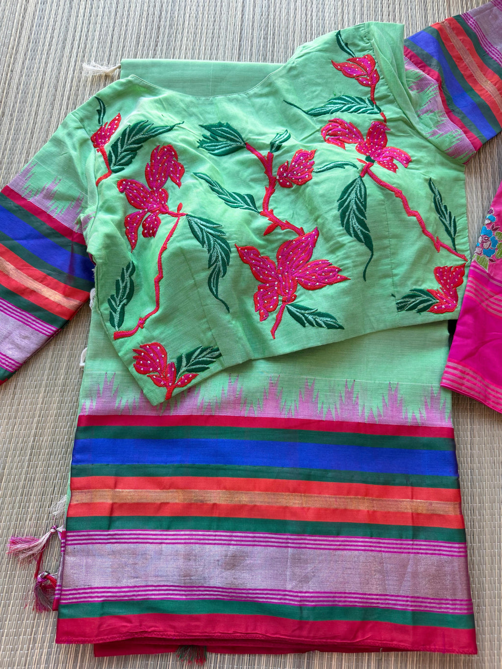 Podhuru khadi with kanchi weave border- Green