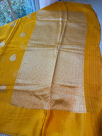 Kota Saree with printed sleeveless Blouse - Yellow/Brown