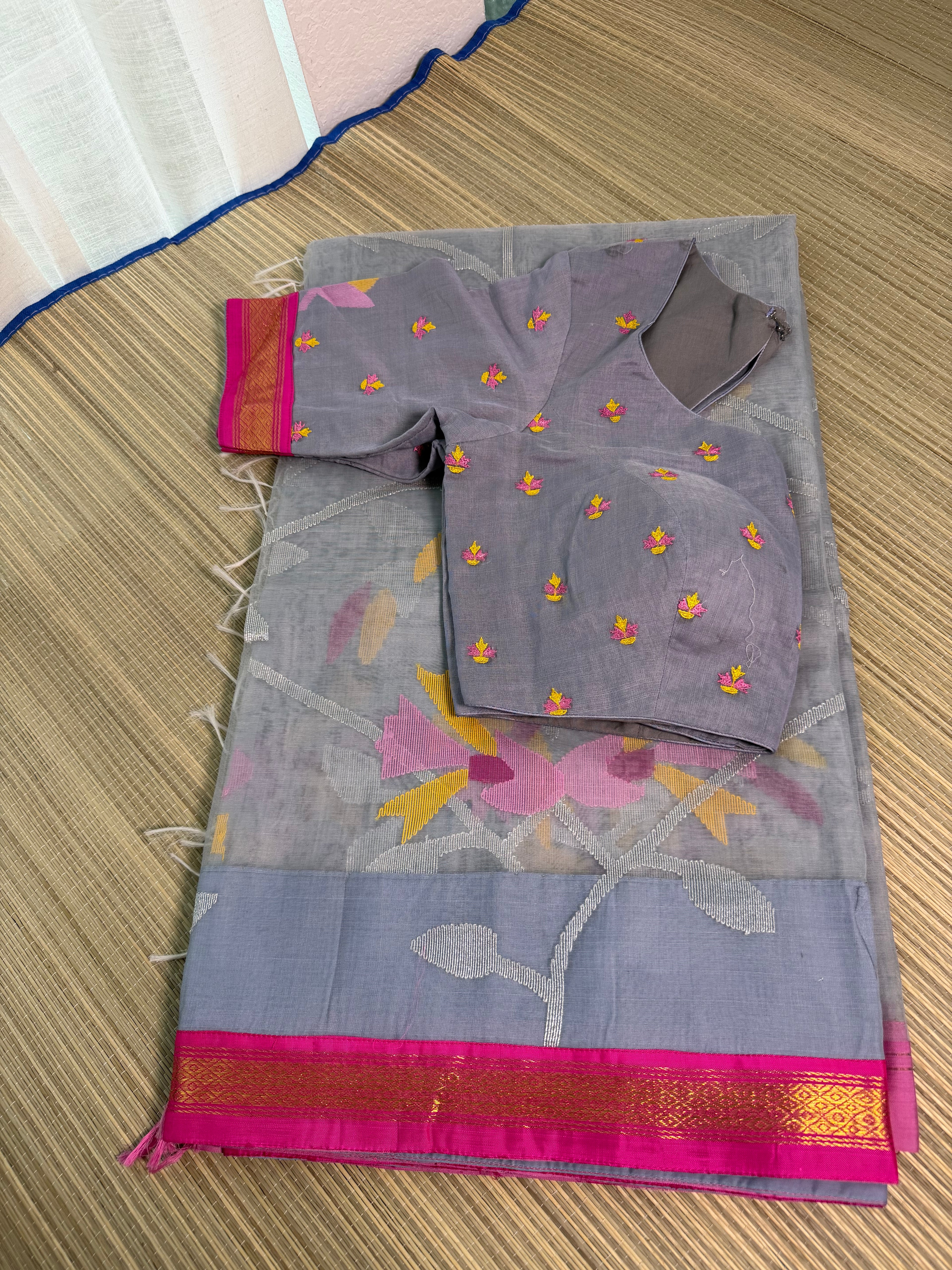 Muslin Jamdani Saree with Kanchi Border -