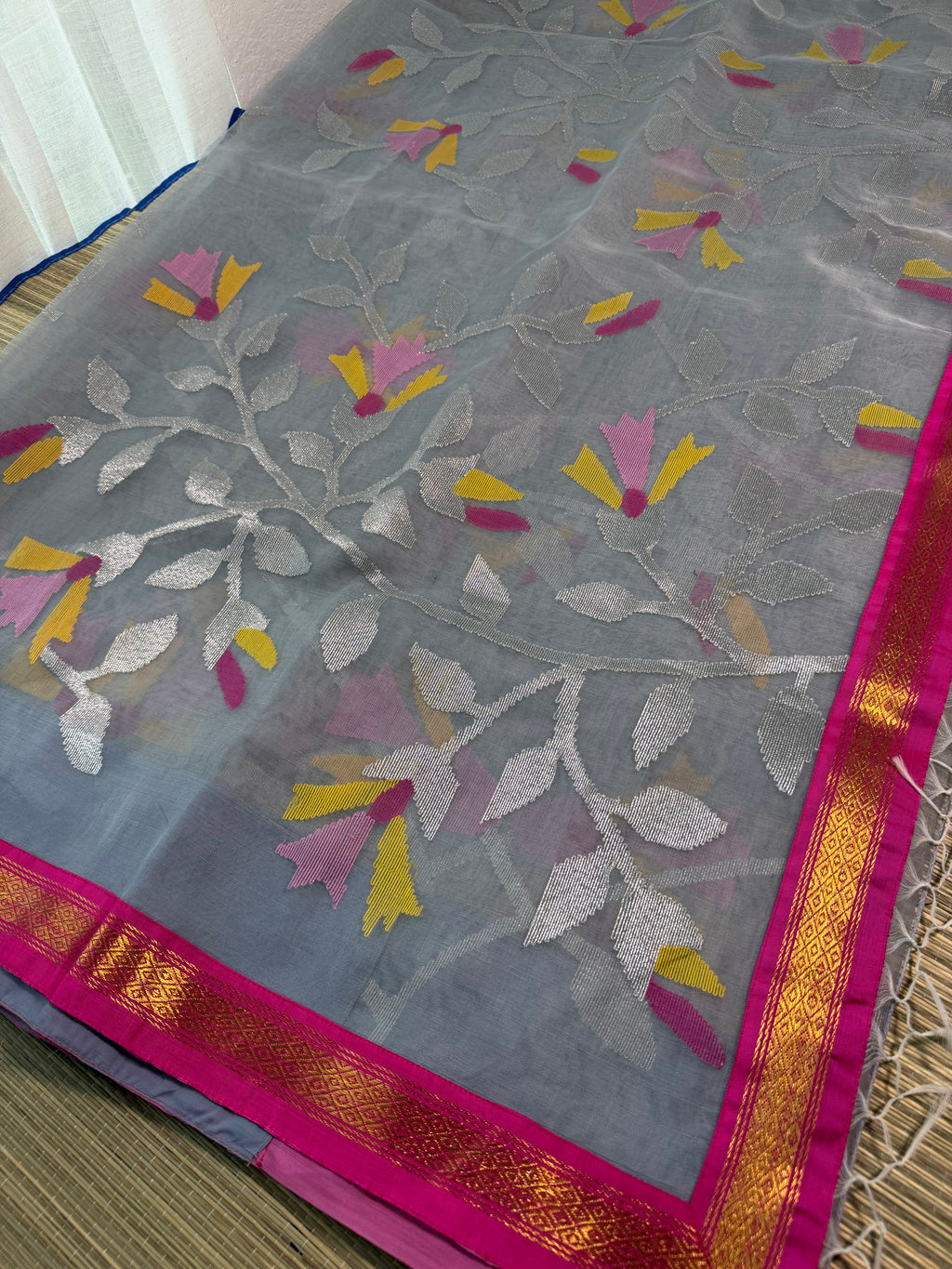 Muslin Jamdani Saree with Kanchi Border -