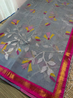 Muslin Jamdani Saree with Kanchi Border -
