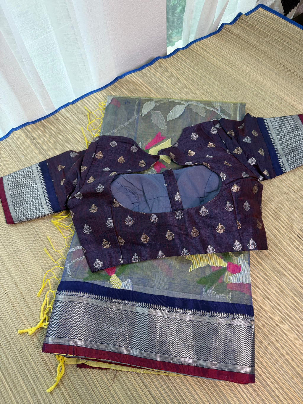Muslin Jamdani Saree with Kanchi Border - Silver border