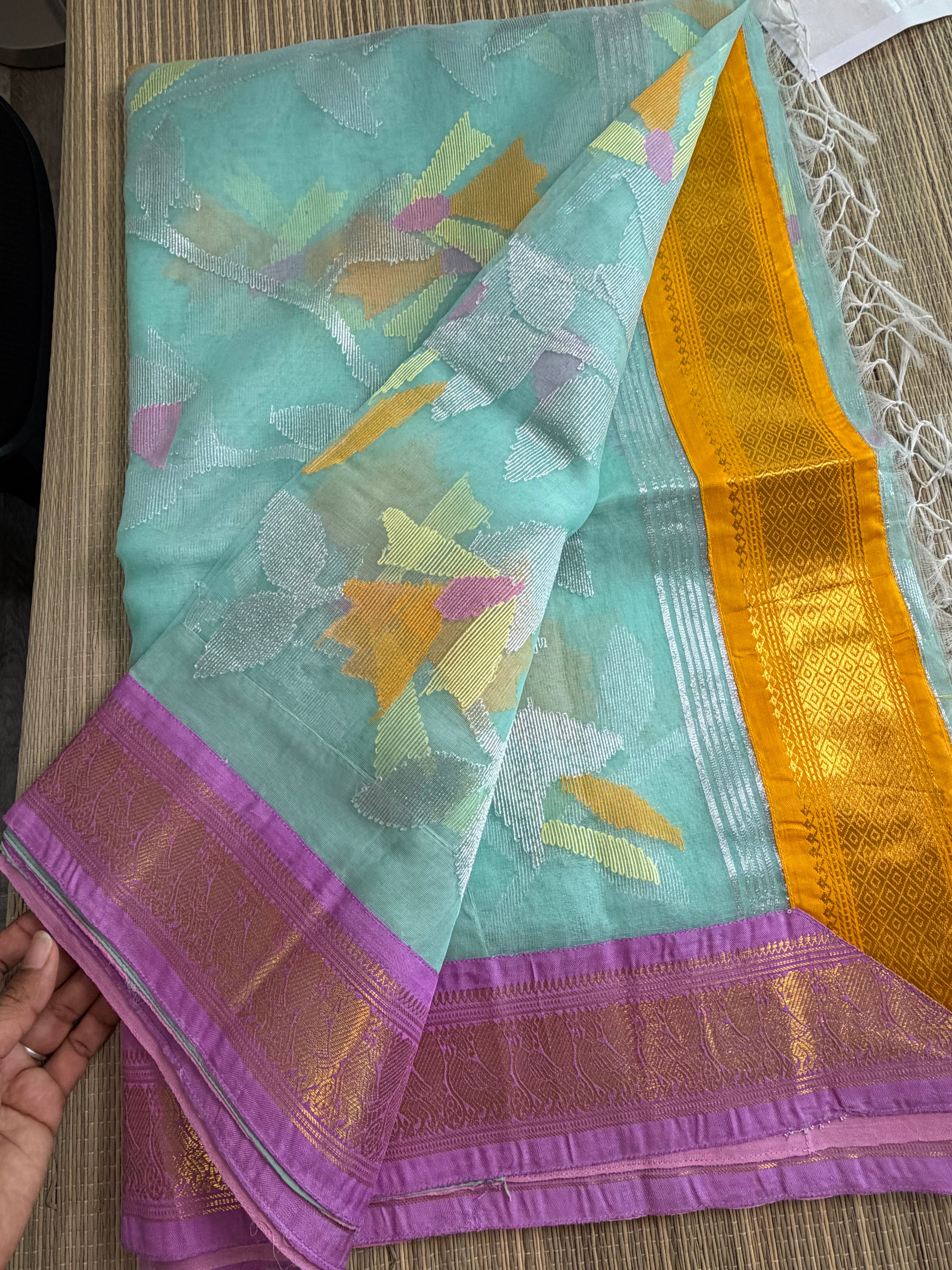 Muslin Jamdani Saree with Kanchi Border - Ganga Jamuna border