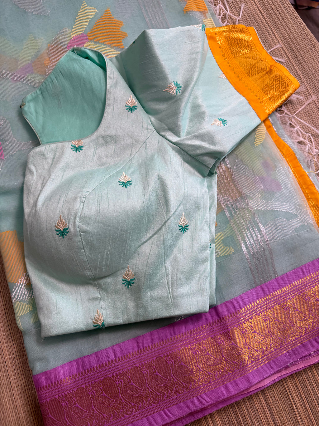 Muslin Jamdani Saree with Kanchi Border - Ganga Jamuna border