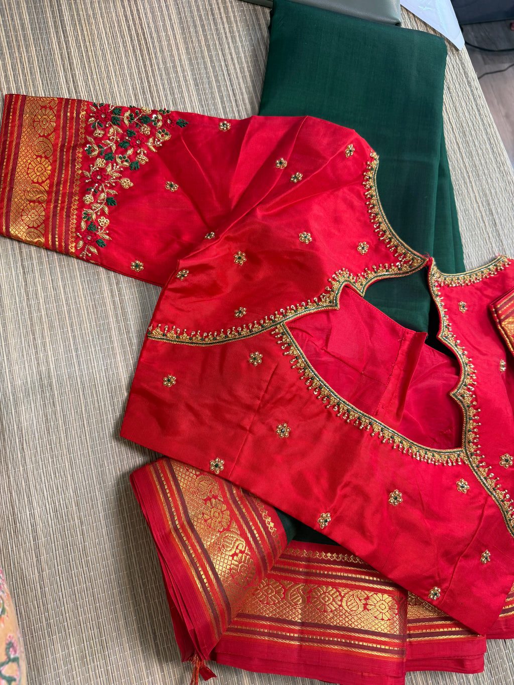 Bottle Green Kanchipuram Silk Saree with Embroidered Blouse (Copy)