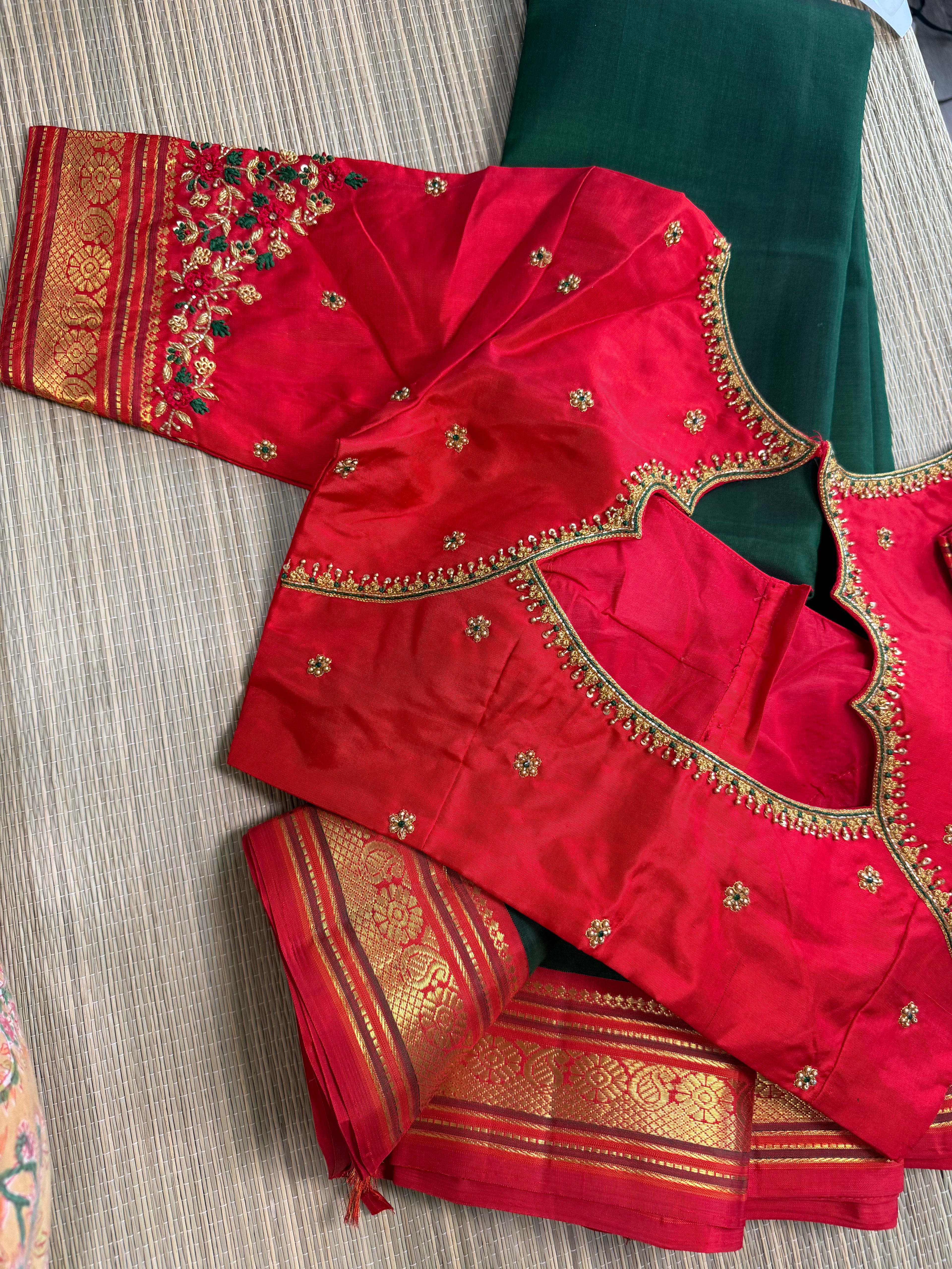 Bottle Green Kanchipuram Silk Saree with Embroidered Blouse (Copy)