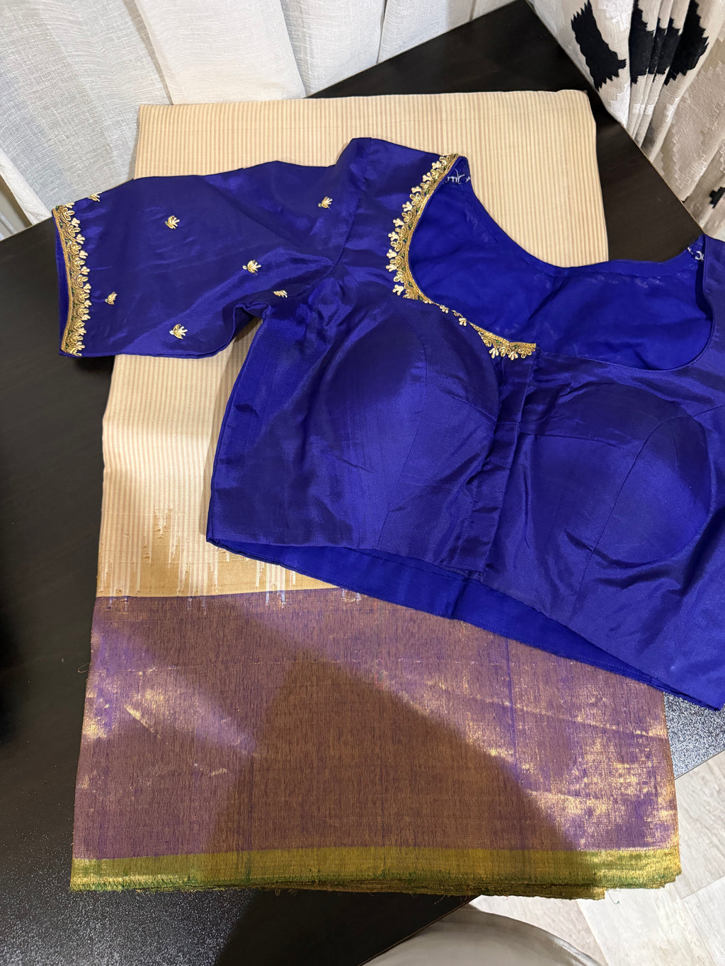 Gadwal Saree with Shimmering Tissue Border