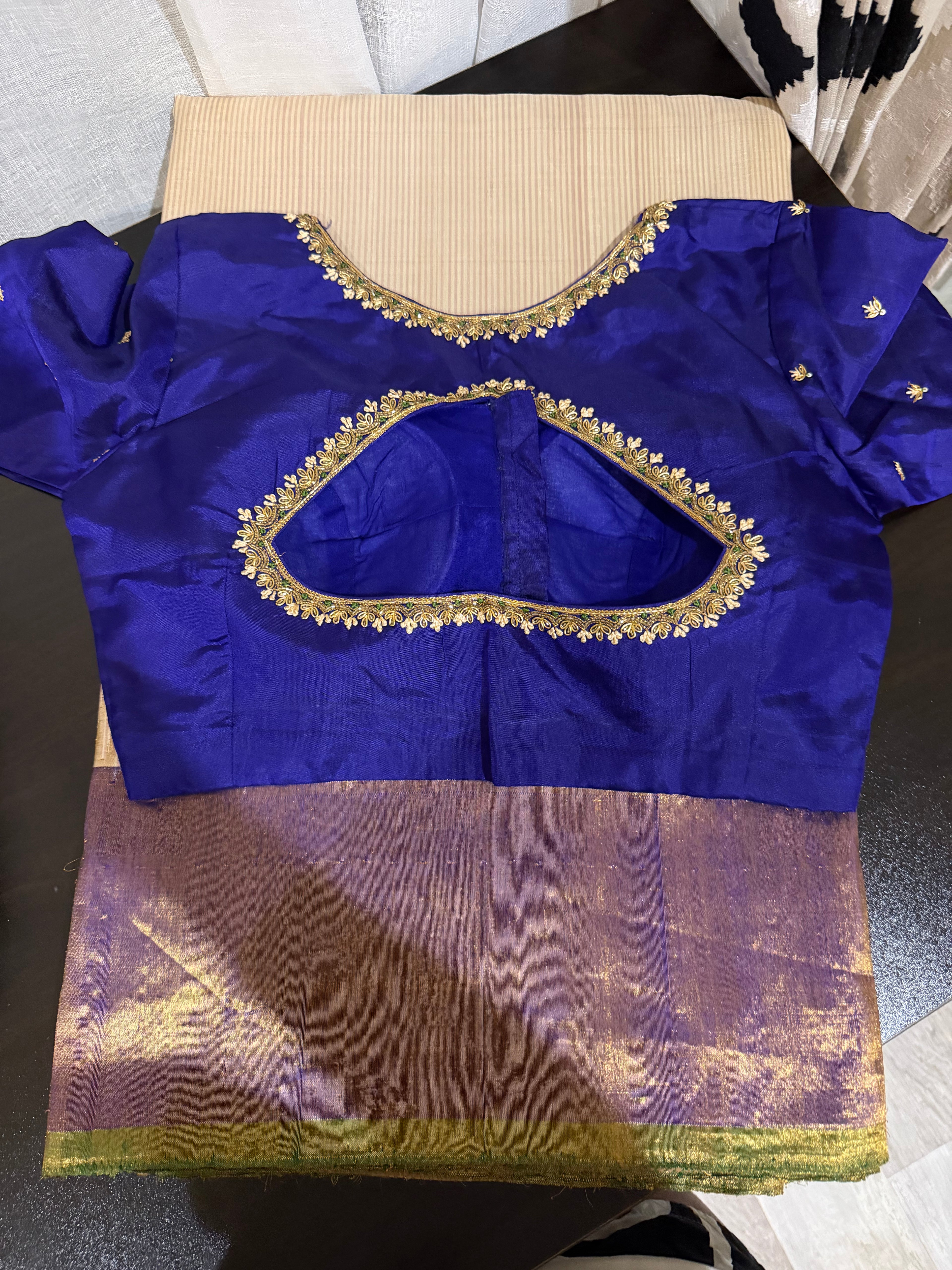 Gadwal Saree with Shimmering Tissue Border