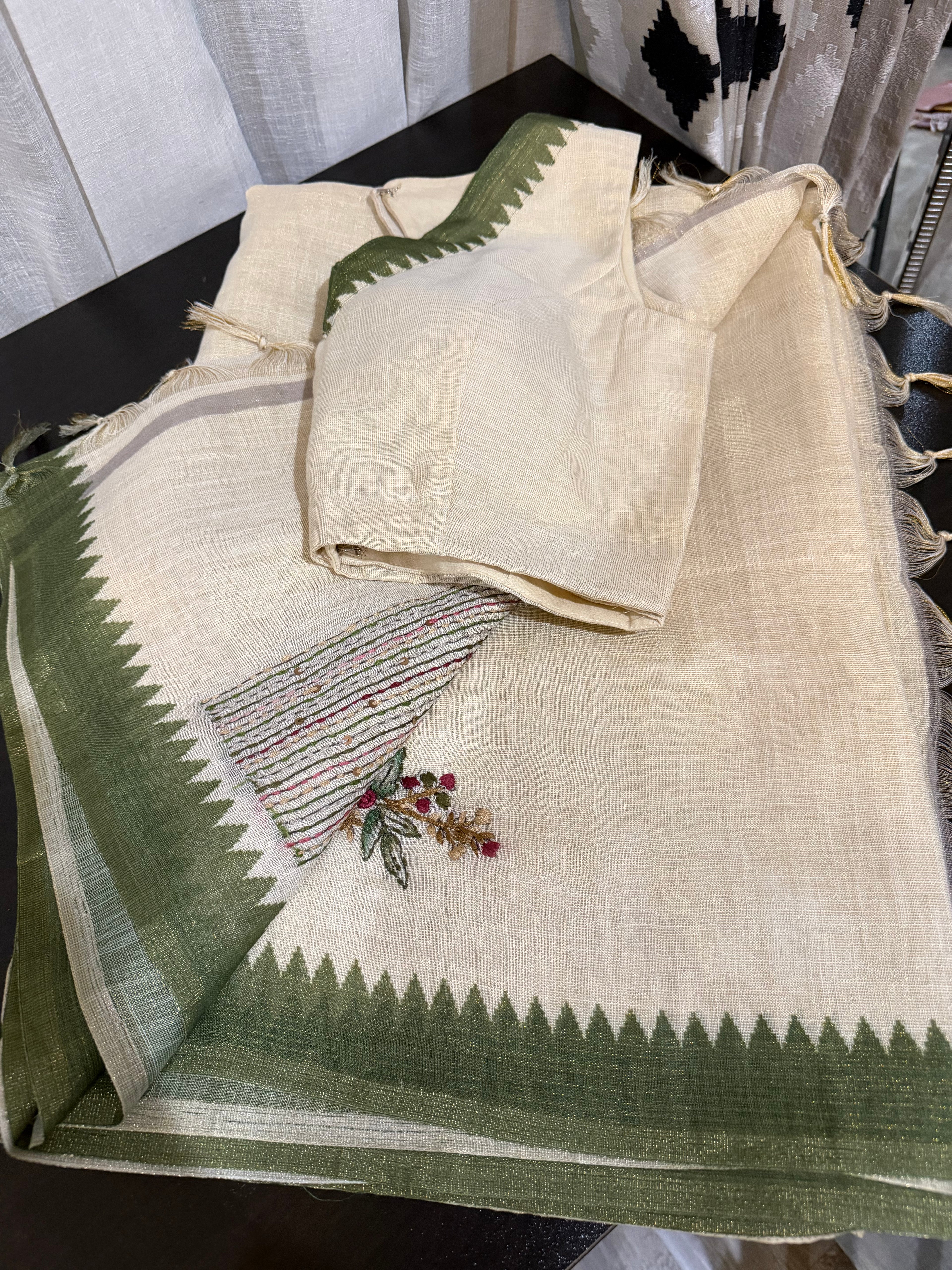 Linen Saree with Hand-Done French Knot Embroidery