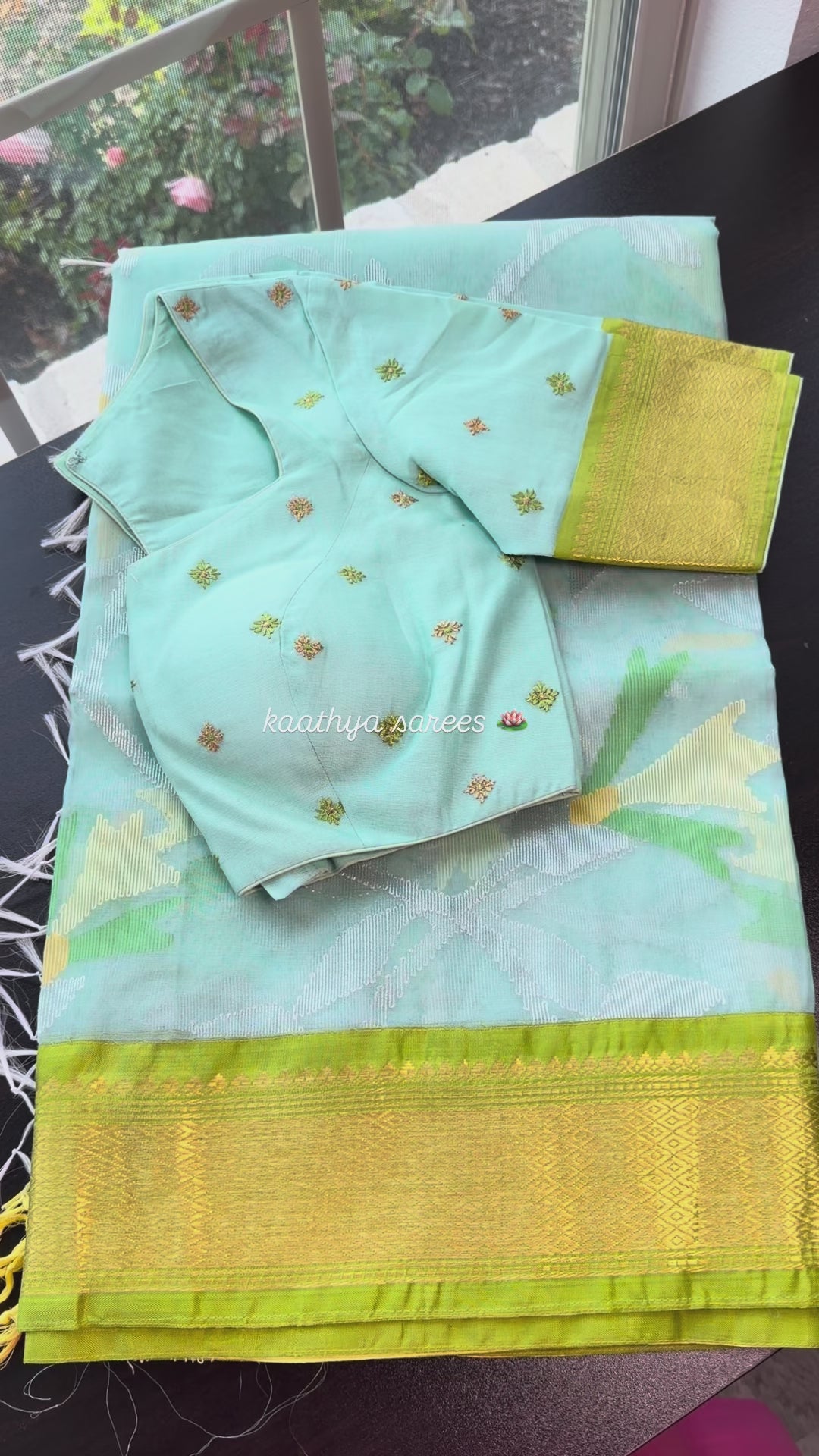 Muslin Jamdani Saree with Kanchi Border - Green