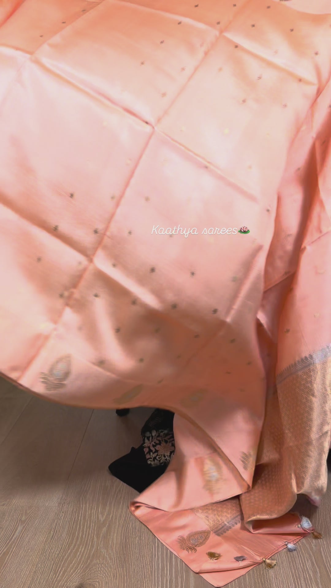 Peach motif Benares